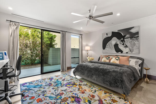 427 N Avenida Caballeros, Palm Springs CA: https://media.crmls.org/mediaz/4f1cc921-3216-4d83-805e-4c3ca7530628.jpg