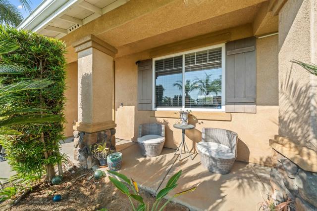 1312 Summer Ct, Vista CA: https://media.crmls.org/mediaz/4f1cd25d-404f-416c-9b66-2e02eb342d1c.jpg