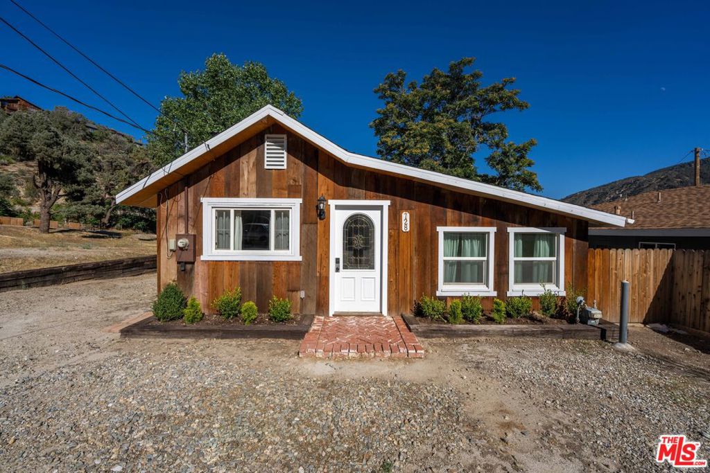 728 Canada Trail, Frazier Park, CA 93225