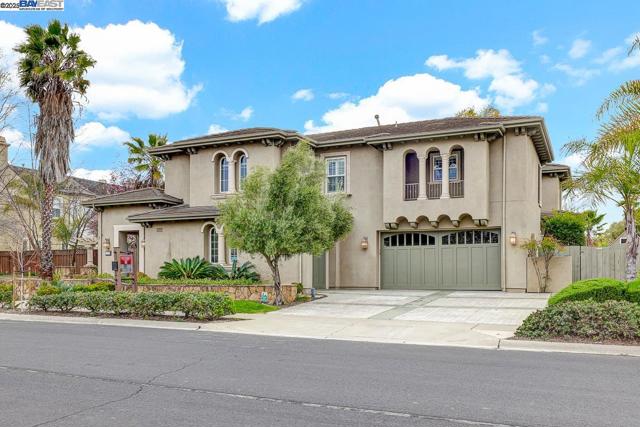 1037 Sunset Creek Ln, Pleasanton CA: https://media.crmls.org/mediaz/4f1d6e44-4a3b-4b07-bbc4-cc5f4b14047c.jpg