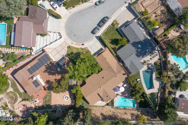 26007 Philrich Circle, Calabasas CA: https://media.crmls.org/mediaz/4f1e2b75-b53e-4182-a8d4-a3fc5b903f5d.jpg
