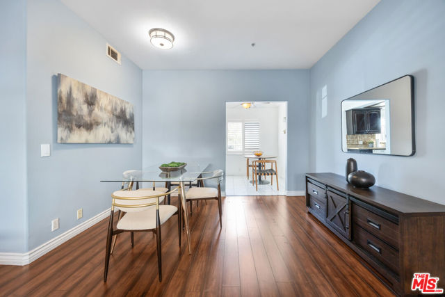 14365 Foothill Boulevard, Sylmar CA: https://media.crmls.org/mediaz/4f1f9402-6c98-4d1f-af10-1cf0c986c093.jpg