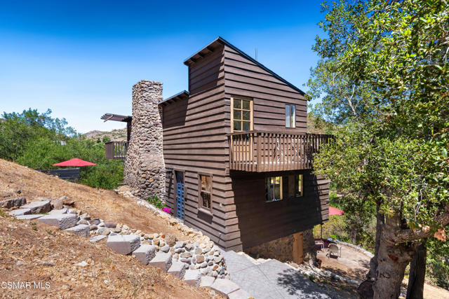 141 Lake Sherwood Drive, Lake Sherwood CA: https://media.crmls.org/mediaz/4f1ffdd3-c477-44b6-b589-5dcf1a555df0.jpg