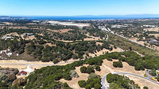8160 Manjares, Monterey CA: https://media.crmls.org/mediaz/4f20276d-083f-47cc-855a-6d141fcd5ec4.jpg