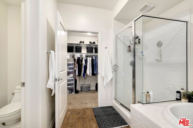 7100 Playa Vista Drive, Playa Vista CA: https://media.crmls.org/mediaz/4f205669-140d-453b-bda2-f760e04031ca.jpg