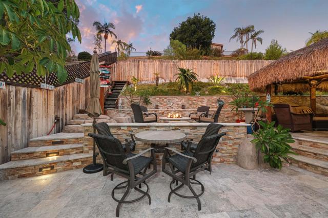 10976 Pallon Way, San Diego CA: https://media.crmls.org/mediaz/4f205b0f-e46c-463f-a692-dd1825f861c7.jpg