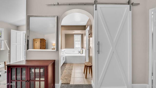 30972 Minute Man Way, Westlake Village CA: https://media.crmls.org/mediaz/4f220173-4341-4dc3-a570-18cc9b4913e2.jpg