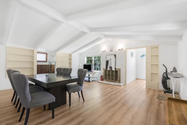 495 Bird Avenue, Los Gatos CA: https://media.crmls.org/mediaz/4f2327b9-a461-4d6d-ab44-64016e98adb1.jpg
