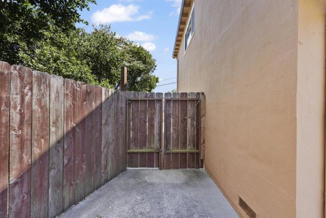 2440 Rosewood Drive, San Bruno CA: https://media.crmls.org/mediaz/4f23614b-8b0e-4a91-b6f3-0fcdf510bf70.jpg