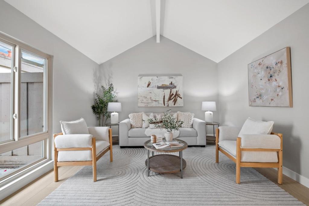 8160 Park Villa Circle