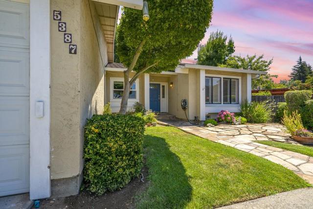 5387 King Estates Court, San Jose CA: https://media.crmls.org/mediaz/4f23b162-2f9a-490f-89cf-e568c2dadd5a.jpg