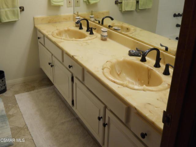 quails trail hall bath vanity sinks