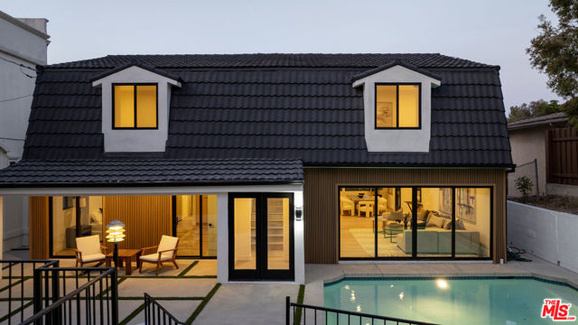 5132 Escobedo Drive, Woodland Hills CA: https://media.crmls.org/mediaz/4f24fd45-c137-4a96-873a-929a32348666.jpg