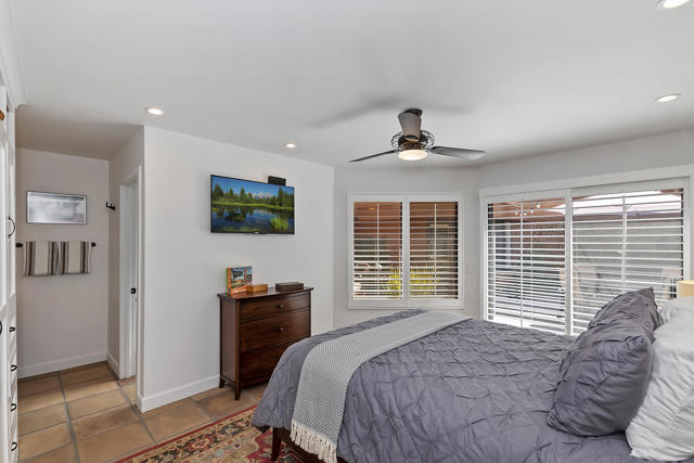 027_Bedroom