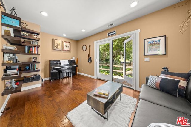 1435 Sycamore Canyon Road, Santa Barbara CA: https://media.crmls.org/mediaz/4f262449-9fe2-410b-ac20-b3244ca91f94.jpg