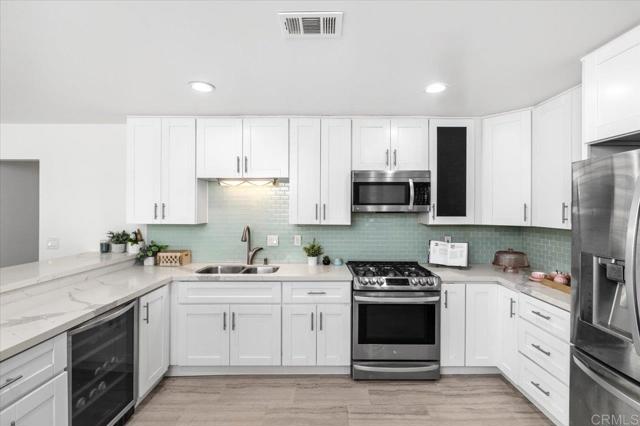 1971 Bernardo Avenue, Escondido CA: https://media.crmls.org/mediaz/4f26c914-4255-4ed3-ac0e-7819f680c1ff.jpg