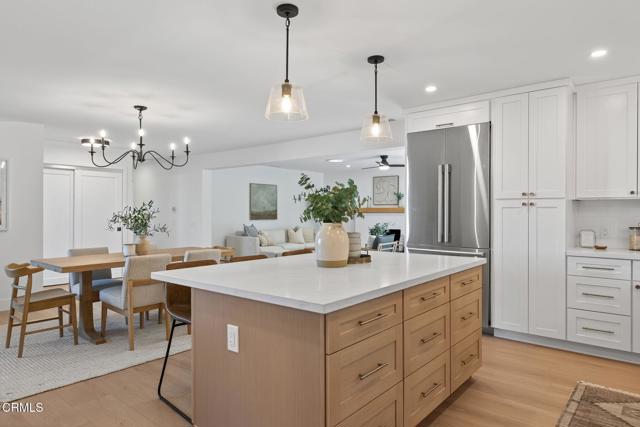 Detail Gallery Image 20 of 71 For 511 Beverly Cir, Camarillo,  CA 93010 - 4 Beds | 3 Baths