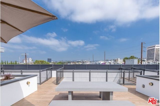 1831 Sawtelle Boulevard, Los Angeles CA: https://media.crmls.org/mediaz/4f27c8c0-dc4d-4e76-90d4-cb10af5fd747.jpg