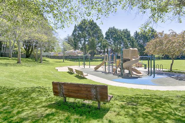 106 Palo Verde Terrace, Santa Cruz CA: https://media.crmls.org/mediaz/4f293eb3-eb96-4213-b9a9-db6a23a978cc.jpg