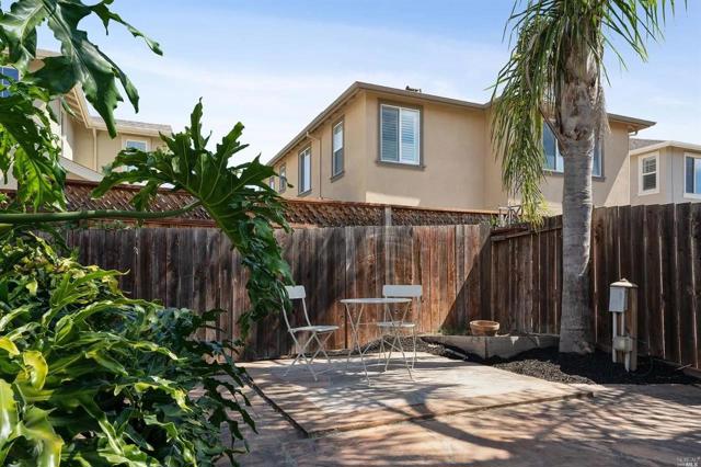 2521 Dakota Avenue, Santa Rosa CA: https://media.crmls.org/mediaz/4f2a4b87-7690-437e-a089-d0ec7aec67c8.jpg