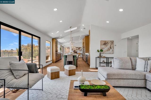 5505 Old School Rd, Pleasanton CA: https://media.crmls.org/mediaz/4f2c25b4-aa3c-4021-aae4-3b0bcb76a5d3.jpg