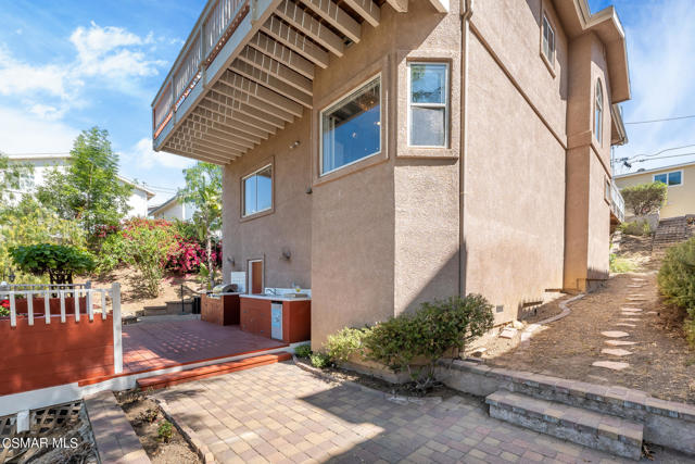 1261 Combs Rd, Newbury Park -HsHProd-39