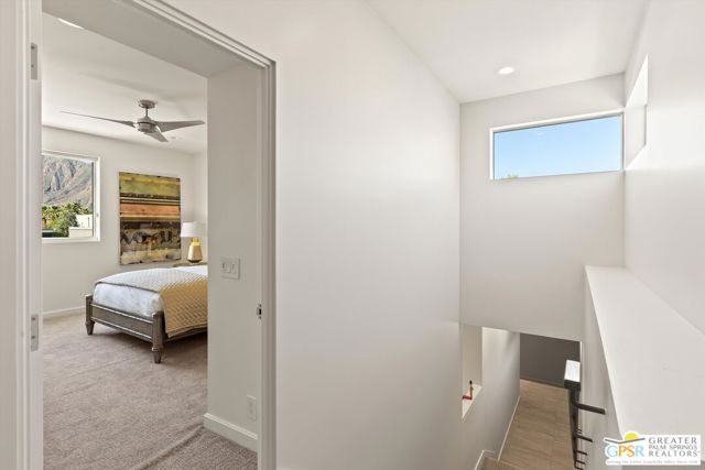 1062 Hunter Drive, Palm Springs CA: https://media.crmls.org/mediaz/4f2d081a-1f8e-4a84-9c77-6b40d2607dde.jpg