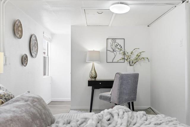 1019 Riverton Drive, San Carlos CA: https://media.crmls.org/mediaz/4f2df9bd-761c-44cd-a404-dd7649ed044a.jpg