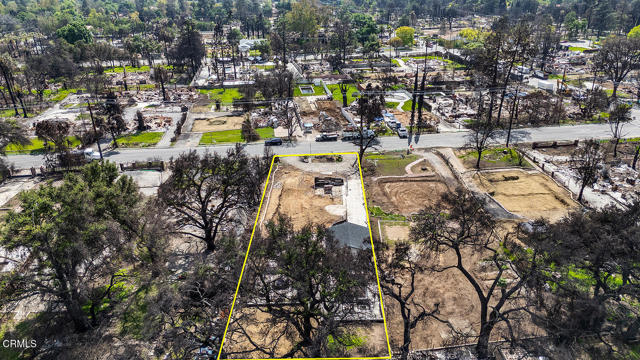 369 E Altadena Dr, Altadena CA: https://media.crmls.org/mediaz/4f2e471d-d334-42d4-a8bf-66d4cf6e5b15.jpg
