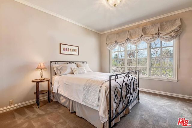 2286 Canyonback Road, Los Angeles CA: https://media.crmls.org/mediaz/4f2ec274-b9ad-4ca2-a2f6-c1fbddcc8ee4.jpg