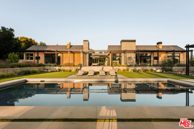 1225 Shippee Lane, Ojai CA: https://media.crmls.org/mediaz/4f2f37ff-fe12-4efb-9535-6f6008e312ec.jpg