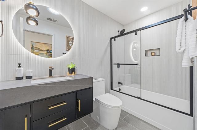 3790 Ruskin Pl, Fremont CA: https://media.crmls.org/mediaz/4f2fbea1-de94-4e48-8f28-a7956d56cec3.jpg