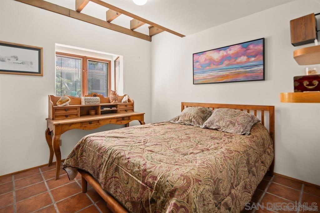 MLS #250043109SD image #33