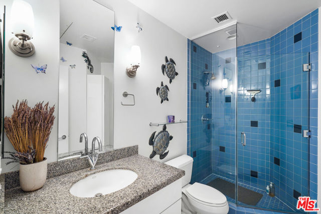 1100 Wilshire Boulevard, Los Angeles CA: https://media.crmls.org/mediaz/4f312474-299a-40b3-bde4-67af60d136ef.jpg