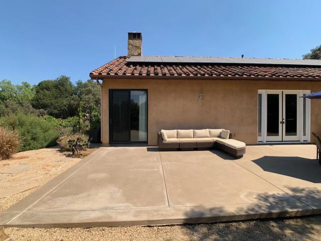 1445 Terracita Ln, Alpine CA: https://media.crmls.org/mediaz/4f316baa-3bf5-4da2-bf93-faf42ea1519a.jpg