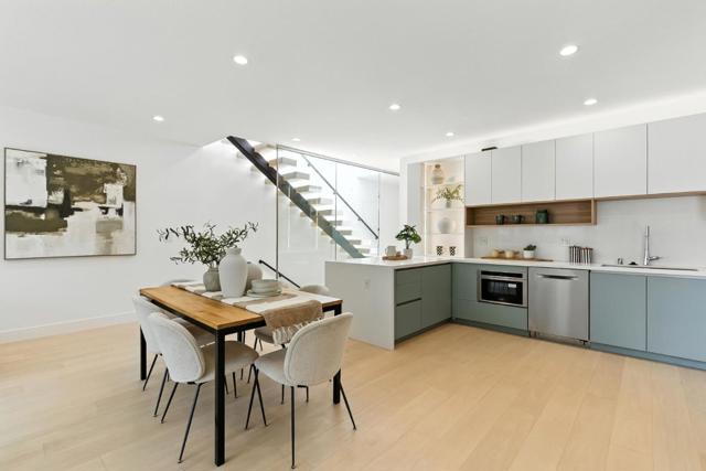 1815 18th Avenue, San Francisco CA: https://media.crmls.org/mediaz/4f318aac-7670-4d65-9bf0-282b06d0960d.jpg