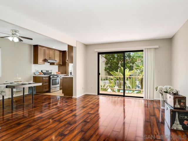 10845 Camino Ruiz, San Diego CA: https://media.crmls.org/mediaz/4f3239b2-59d8-4952-bfb8-37cbf4cc2c6a.jpg