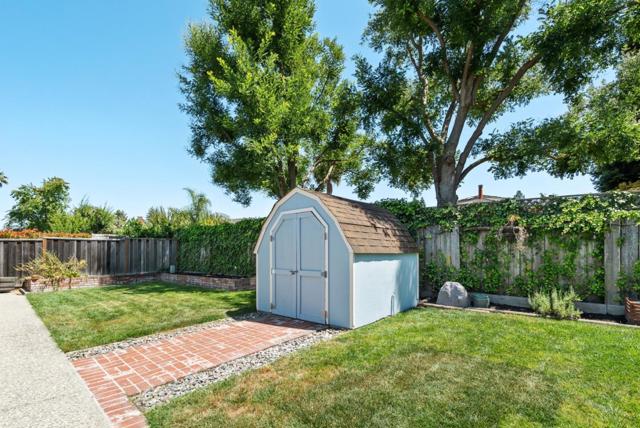 1380 Welburn Avenue, Gilroy CA: https://media.crmls.org/mediaz/4f347194-db9b-4f09-9e1d-380a155db7a9.jpg