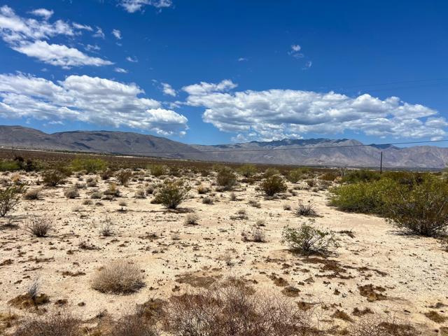 4236 Connie Lane, Borrego Springs CA: https://media.crmls.org/mediaz/4f3499d5-ab88-4bfb-82a4-1acf46c2b090.jpg