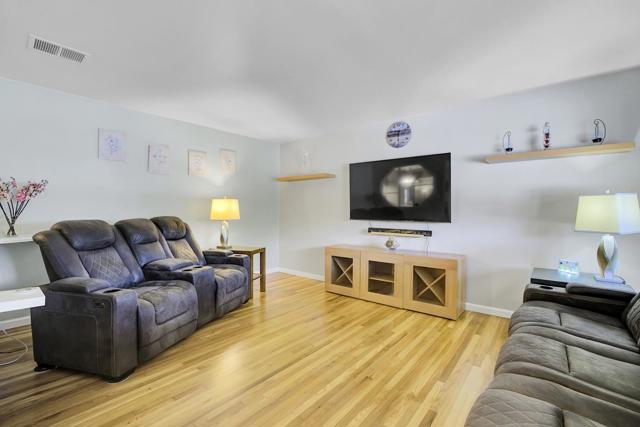 6175 Oneida Drive, San Jose CA: https://media.crmls.org/mediaz/4f3529e2-afef-4b62-ae08-5601d038461d.jpg