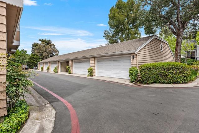 8585 Via Mallorca, La Jolla CA: https://media.crmls.org/mediaz/4f3643f3-5df8-46c2-970a-792198357048.jpg