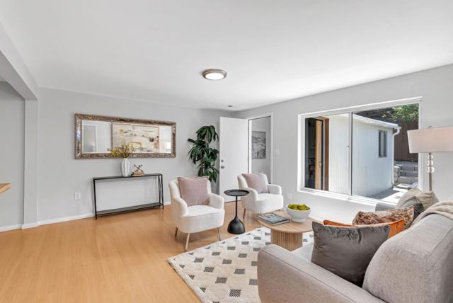 285 Alta Vista Way, Daly City CA: https://media.crmls.org/mediaz/4f3656f8-1ea0-4f0c-86f0-46fed05f02ca.jpg
