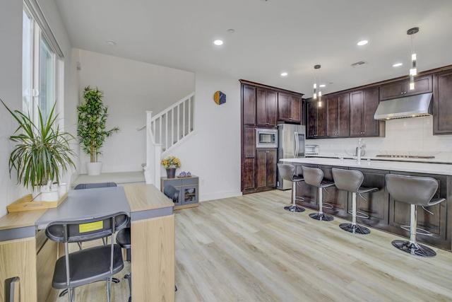 1426 S Central Parkway, Mountain House CA: https://media.crmls.org/mediaz/4f36753d-473a-45cc-9c3c-b9b6ae8b808a.jpg