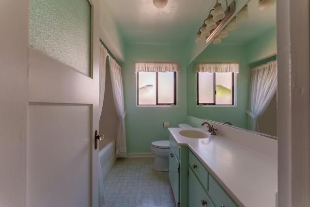 13 Orange Drive, Salinas CA: https://media.crmls.org/mediaz/4f36e9a9-f1f9-4f8d-8b5c-d49900968b9b.jpg