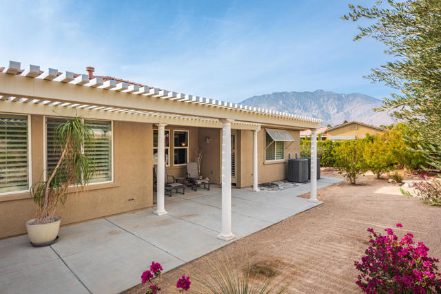 Image 40 of 43 For 1850 Savanna Way