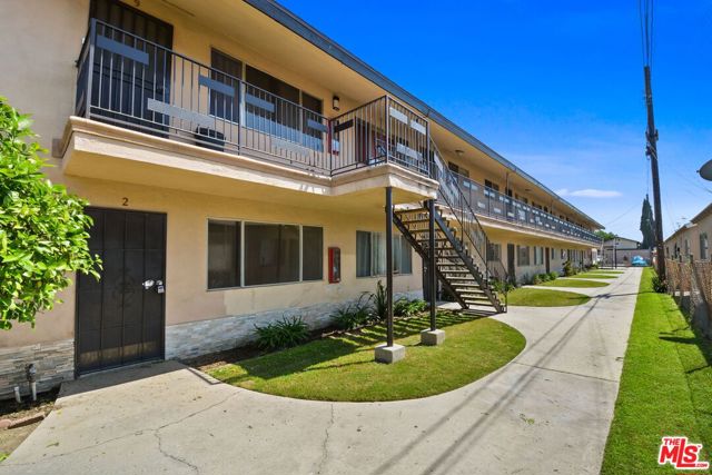 Image 3 of 13 For 4502 Elizabeth Street