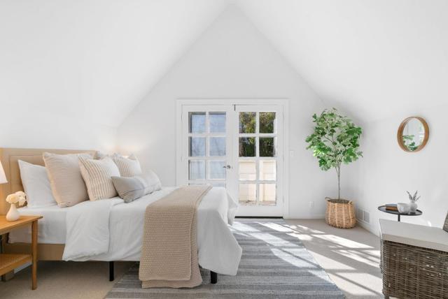 246 Via Novella, Aptos CA: https://media.crmls.org/mediaz/4f3824fb-10b1-40e6-a4b8-c354668b4497.jpg