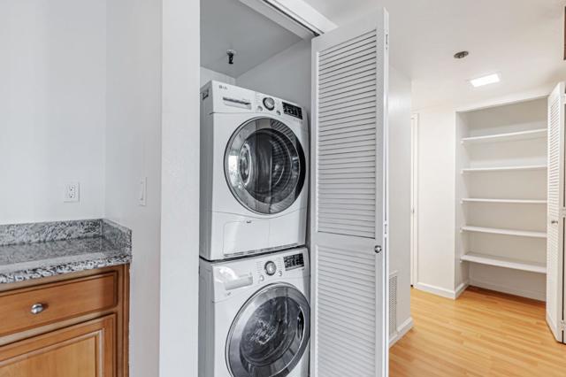 49 Showers Drive, Mountain View CA: https://media.crmls.org/mediaz/4f3851cb-25af-4fa5-bb59-d549479a5fa9.jpg