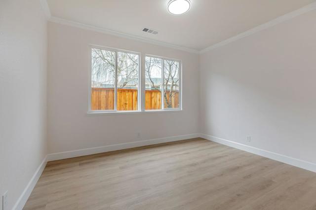 9135 Desiderio Way, Gilroy CA: https://media.crmls.org/mediaz/4f3904b4-efad-4c12-a717-5ef728b10c76.jpg