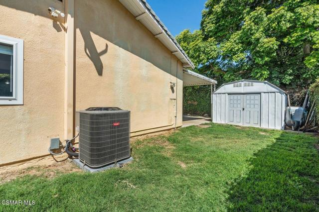2142 Atwater Avenue, Simi Valley CA: https://media.crmls.org/mediaz/4f3a9478-d11e-426c-a9bc-ea84c164921d.jpg